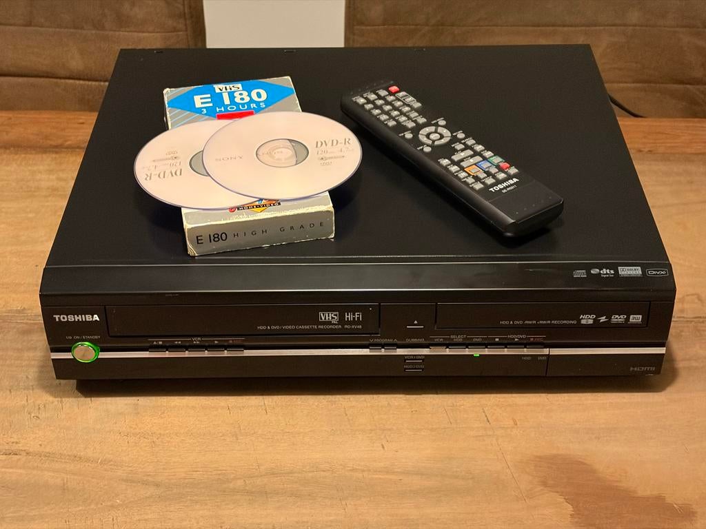 Toshiba RD-XV47-K-TE VHS/DVD/HDD Combi Recorder 160GB, Ophalen, Gebruikt, VHS-speler of -recorder