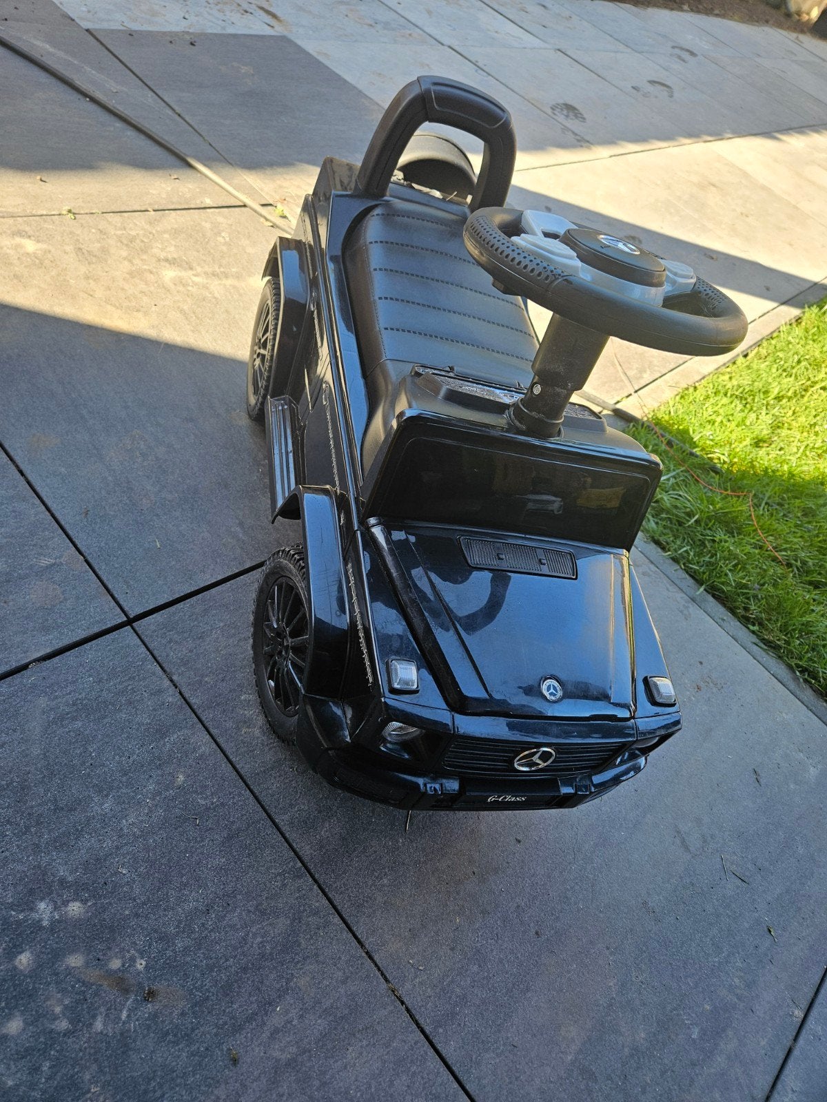 Zwarte Mercedes-Benz G-Klasse loopauto voor kinderen, Ophalen, Zo goed als nieuw, Loopvoertuig