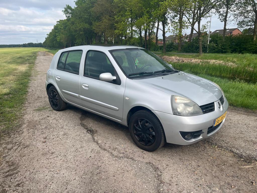 Renault Clio 1.2 16V 5DR E4 2007 Grijs, Auto's, Renault, Voorwielaandrijving, Stof, 74 pk, 4 cilinders