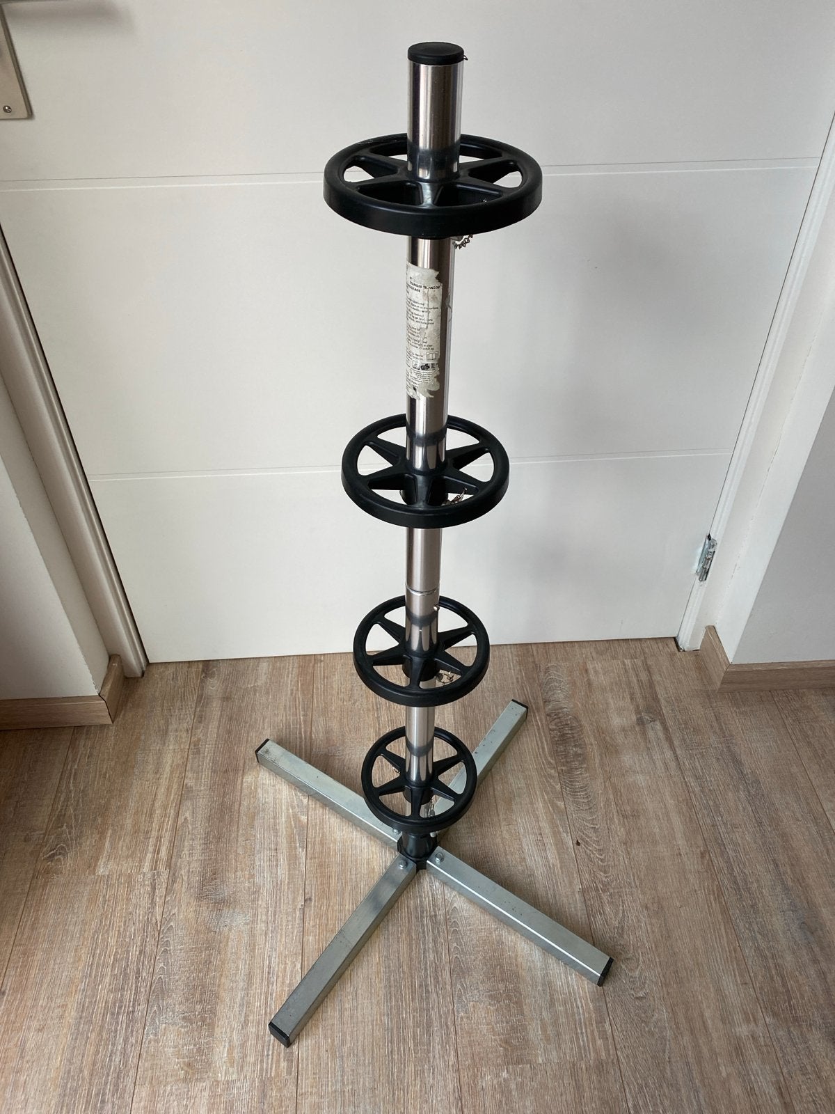 AGS Tyre Stand / Velgenboom - Opslag voor 4 banden, Ophalen, Gebruikt