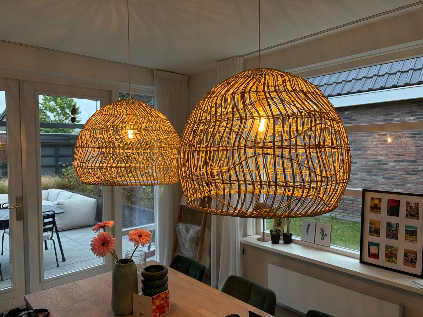 2 Rotan / Rieten Hanglampen , Handgemaakt, Gebleekt, ø60 cm, Ophalen, Gebruikt, Natuurlijk materiaal