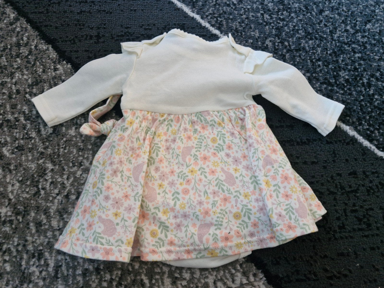 Fleurige crèmekleurig jurkje met romper maat 56, Kinderen en Baby's, Babykleding | Maat 62, Meisje, Jurkje of Rokje, Onbekend