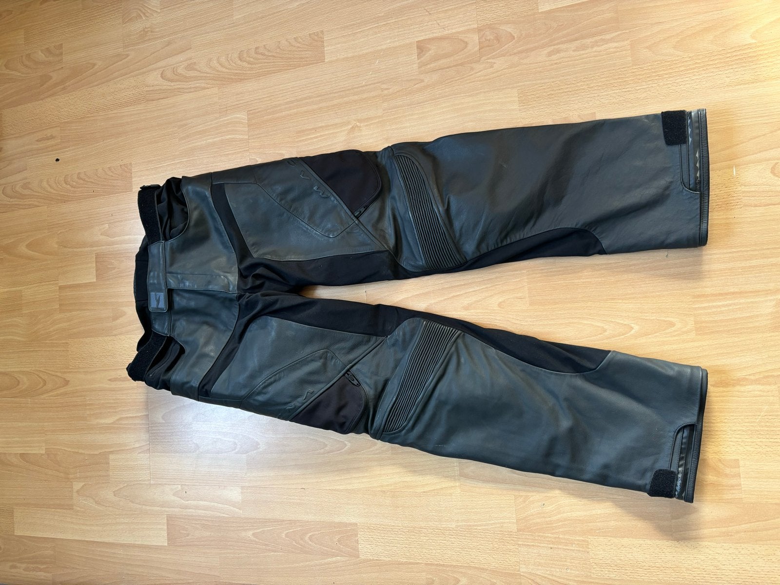 Macna motorbroek leer/textiel - Maat 54, Ophalen of Verzenden, Tweedehands, Heren, Broek | leer