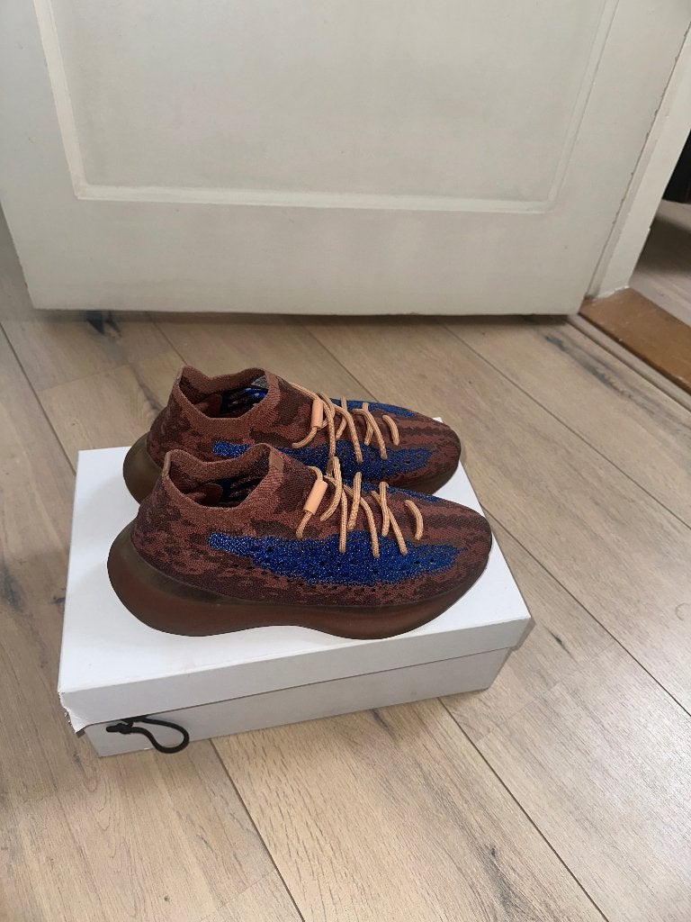 Originele Yeezy te koop, Bruin, Ophalen of Verzenden, Adidas, Sneakers of Gympen