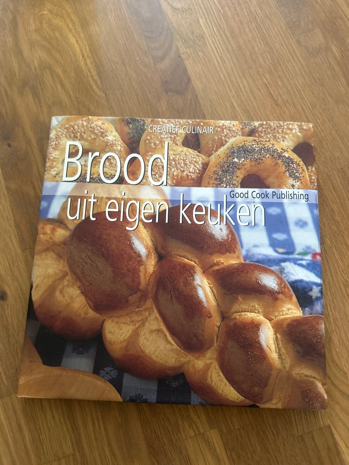Brood uit eigen keuken - Recepten voor heerlijk brood, Ophalen of Verzenden, Zo goed als nieuw, Overige gebieden, Overige typen