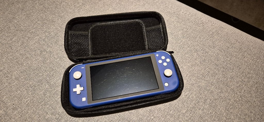 Nintendo Switch Lite (kapot), Spelcomputers en Games, Spelcomputers | Nintendo Switch Lite, Ophalen of Verzenden, Overige kleuren