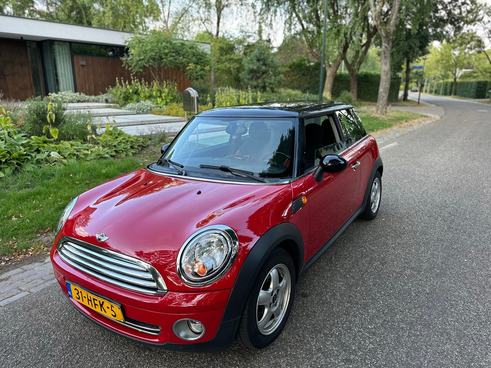 Mini 1.6 16V Cooper 2008 Rood, Auto's, Voorwielaandrijving, 750 kg, 4 cilinders, 4 stoelen