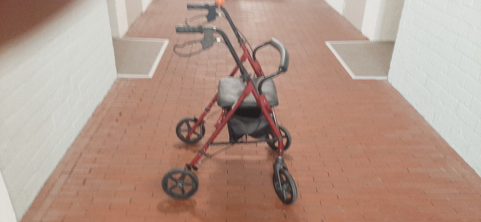 Rollator, Ophalen, Gebruikt