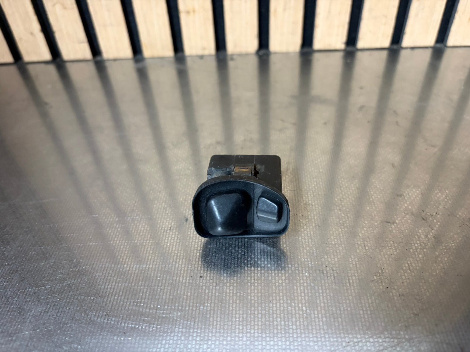 bmw e30 spiegel schakelaar / knop, Ophalen