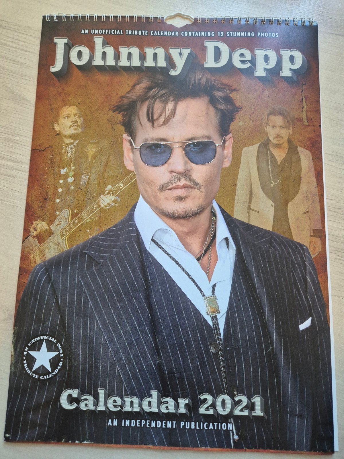 Johnny Depp kalender 2021, Ophalen of Verzenden, Maandkalender, Zo goed als nieuw