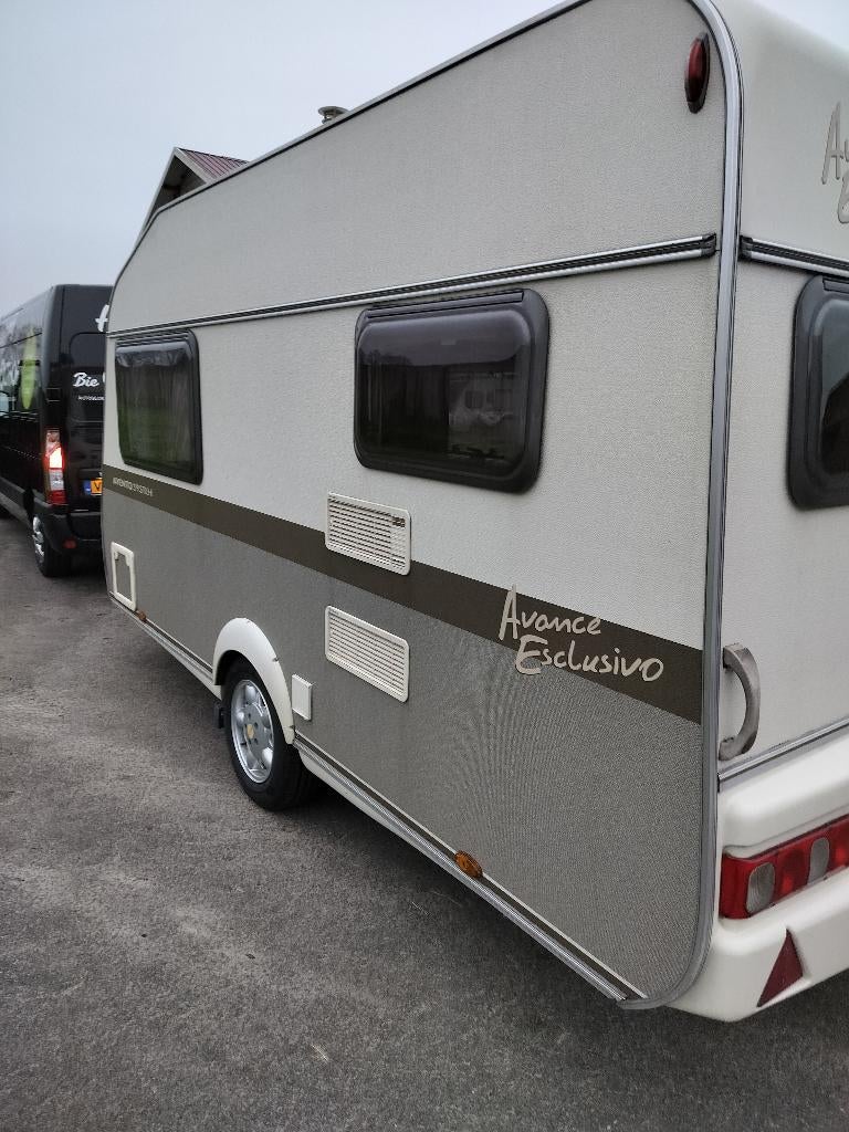 Nieuwstaat verkerende Avento Exclusivo 395 TLH, Caravans en Kamperen, Treinzit, 750 - 1000 kg, Particulier, Tot 4 meter