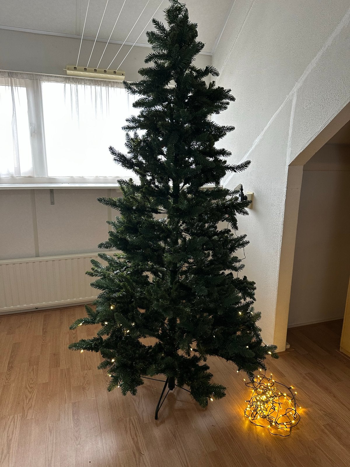 Mooie kunst kerstboom 2.15 m hoog, Ophalen, Gebruikt