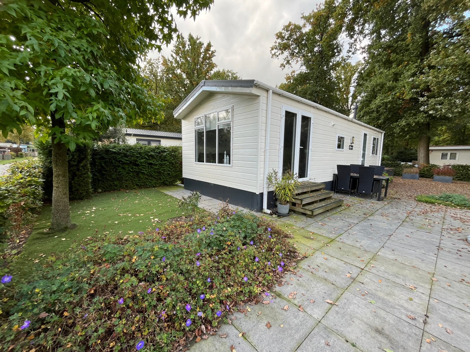 TE HUUR MODERN gemeubileerd 4 pers. Chalet te Renswoude