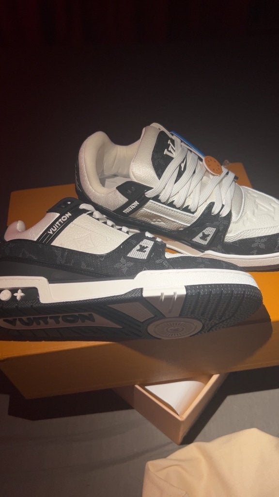 Louis Vuitton lv trainers, Kleding | Heren, Schoenen, Zwart, Nieuw, Ophalen of Verzenden, Sneakers of Gympen