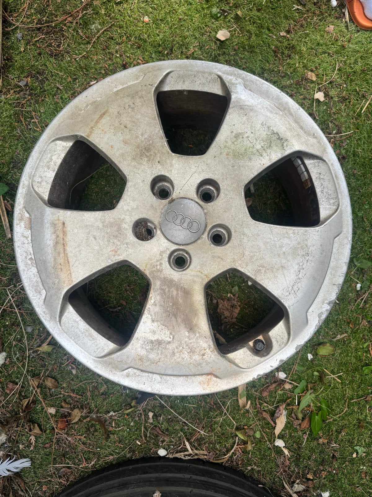 Audi Velgen met Banden - 16 inch, Auto-onderdelen, Banden en Velgen, Ophalen, Gebruikt, 16 inch, Banden en Velgen