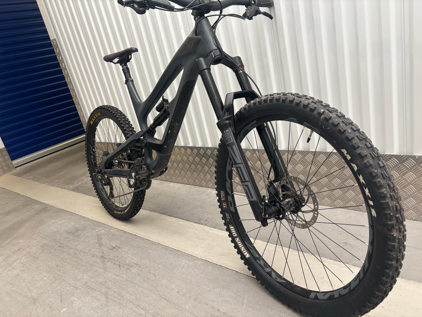 YT CAPRA CORE 3 CF 27,5 XL Mountainbike, 57 cm of meer, Zo goed als nieuw, Schijfrem, Ophalen