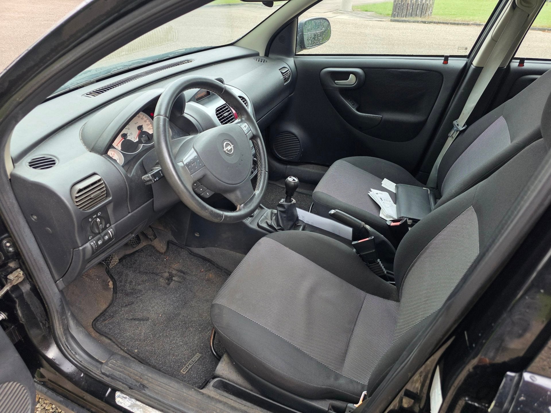 Opel Corsa 1.2-16V Silverline *apk:09-2027*, Auto's, Voorwielaandrijving, 450 kg, Gebruikt, 31 €/maand