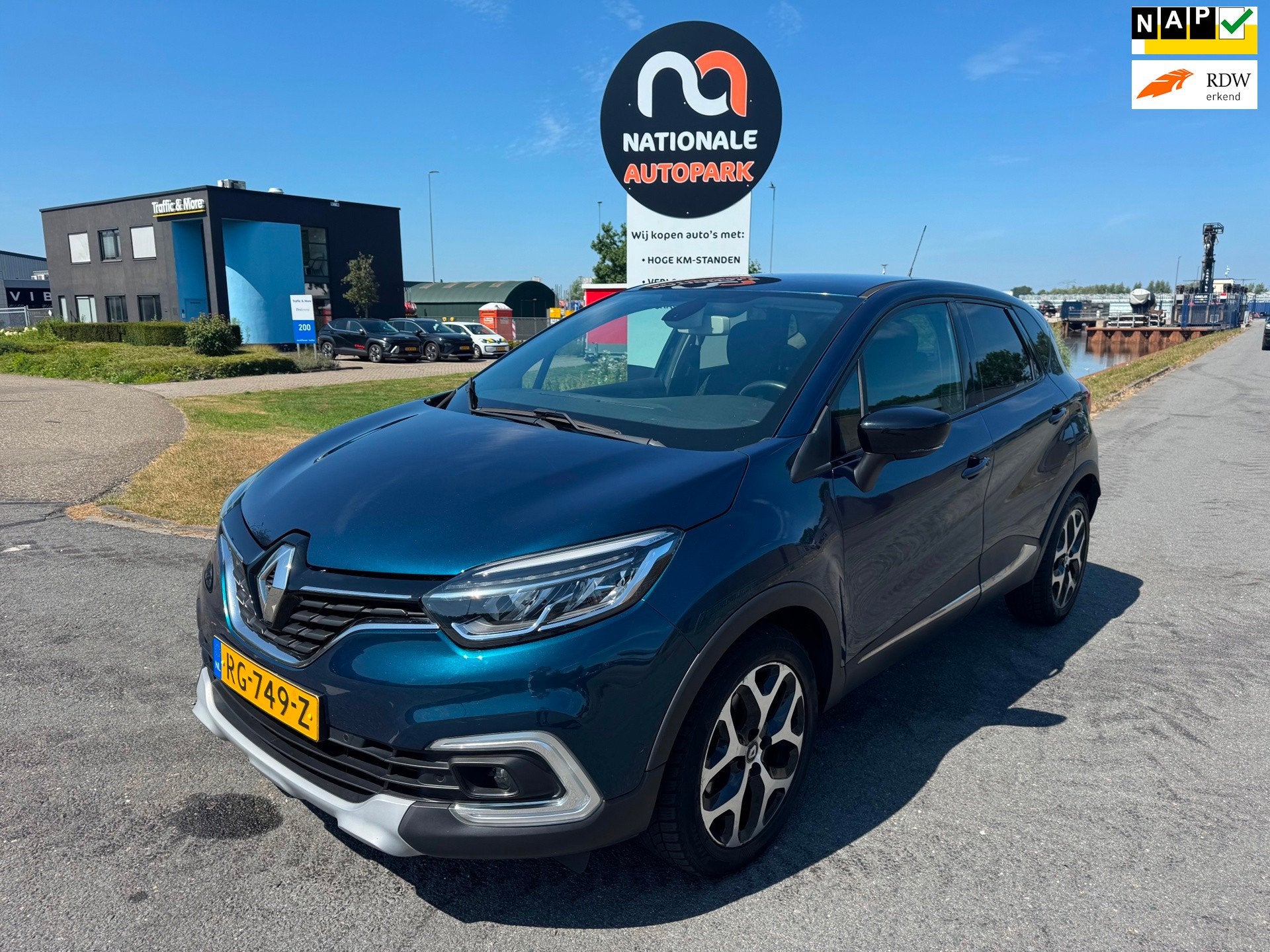 Renault Captur | 2017 | 1.2 TCe Intens | Automaat | EXPORT &, Gebruikt, 4 cilinders, Origineel Nederlands, SUV of Terreinwagen
