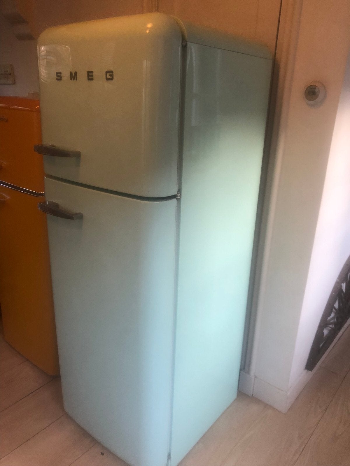 Smeg koelkast mint groen, 200 liter of meer, 60 cm of meer, Zo goed als nieuw, Met vriesvak