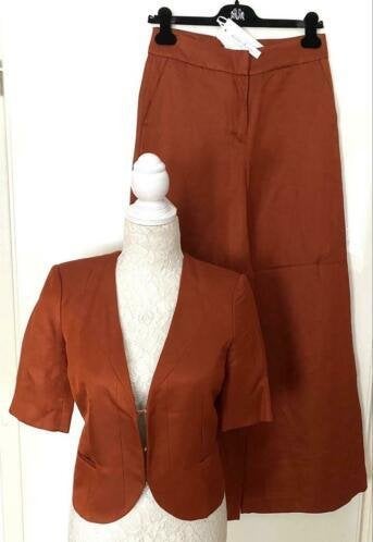 Guess by Marciano jasje met bijp.pantalon maat 36/38 nieuw[v, Kostuum of Pak, Overige kleuren, Nieuw, Ophalen of Verzenden