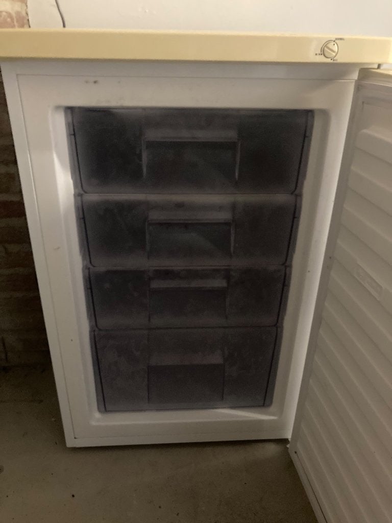 Whirlpool tafelmodel diepvries met 4 lades, Witgoed en Apparatuur, Vriezers en Diepvrieskisten, Gebruikt, Minder dan 60 cm, Vrijstaand