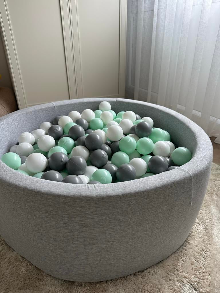 KiddyMoon ballenbak 90x30 cm met extra veel ballen, Kinderen en Baby's, Ophalen, Zo goed als nieuw, Overige typen