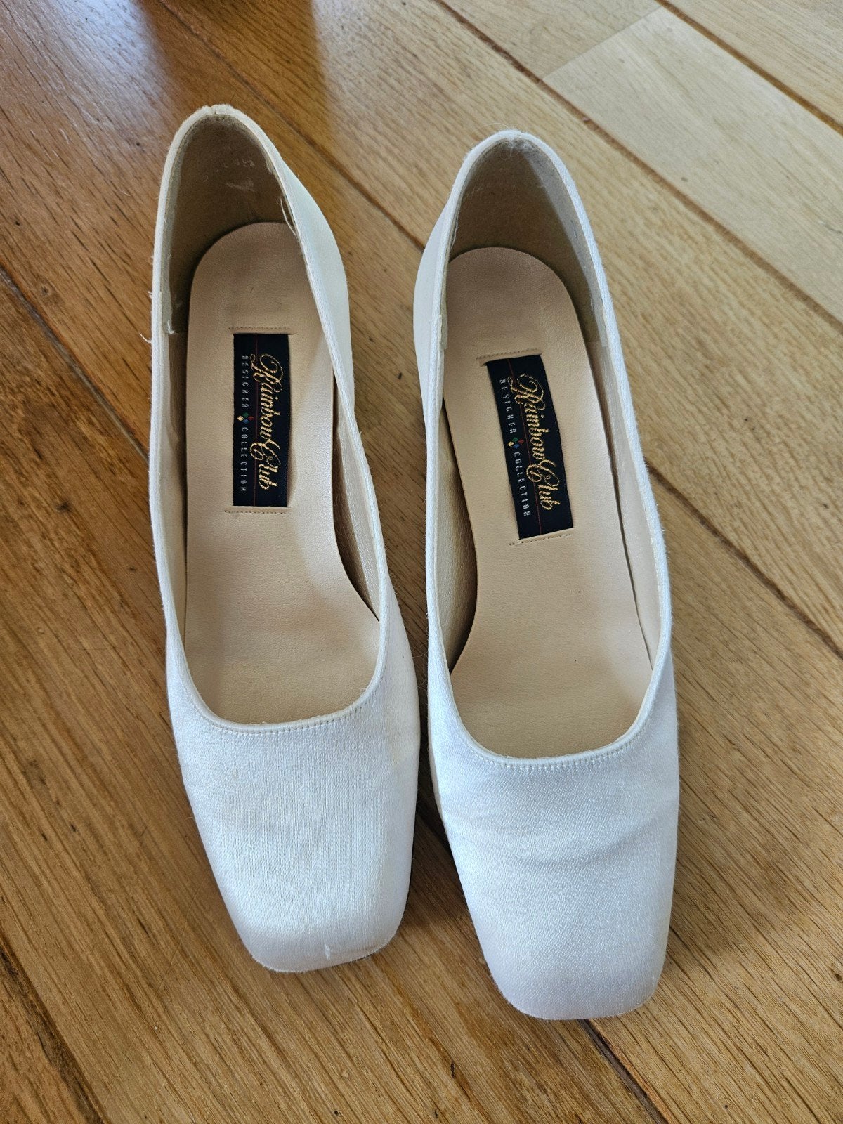 Bruidsschoenen Rainbow Club Nancy satijnen pumps, maat 37, Kleding | Dames, Schoenen, Pumps, Wit, Ophalen of Verzenden, Zo goed als nieuw