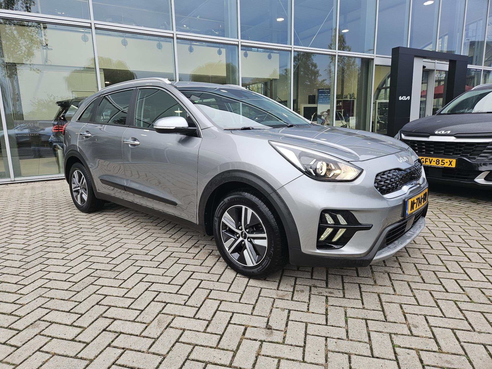 Kia Niro 1.6 GDi Hybrid DynamicLine Nav|Camera|Cruise contro, Auto's, Dealer onderhouden, Gebruikt, Euro 6, 2 kWh
