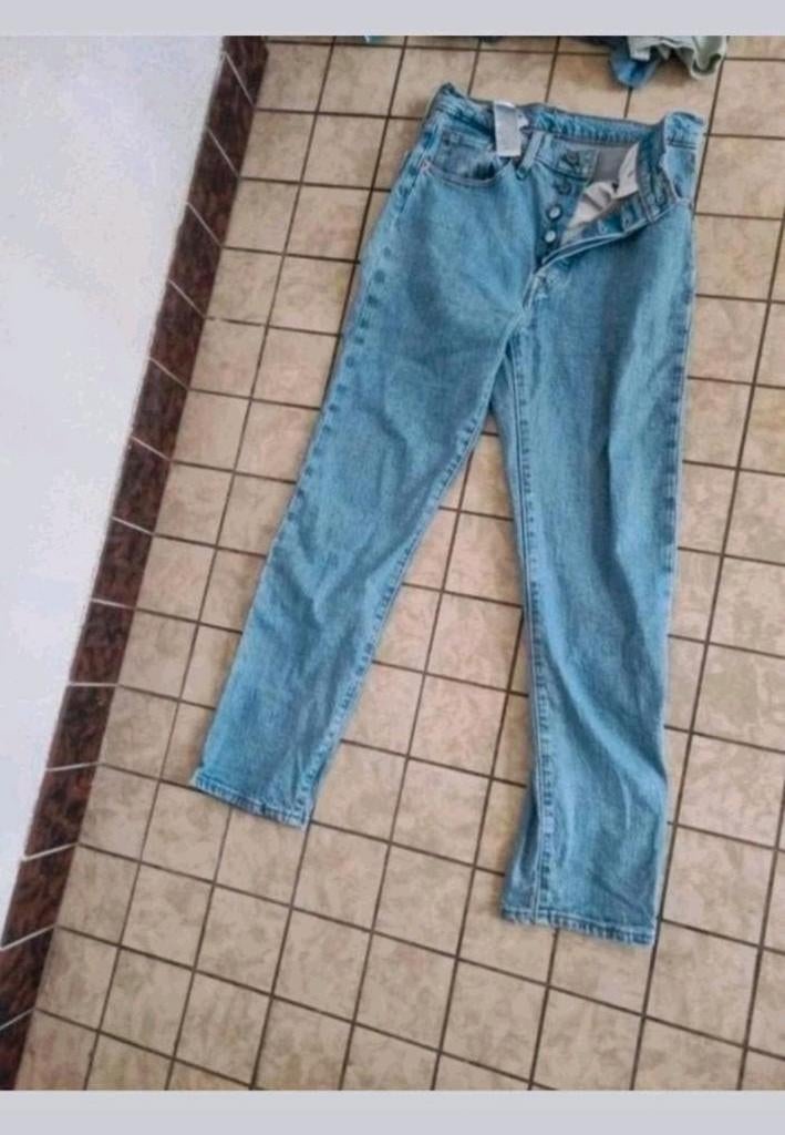 Levi strauss & co 501 w26 l28, Ophalen of Verzenden, Zo goed als nieuw, Blauw, W28 - W29 (confectie 36)