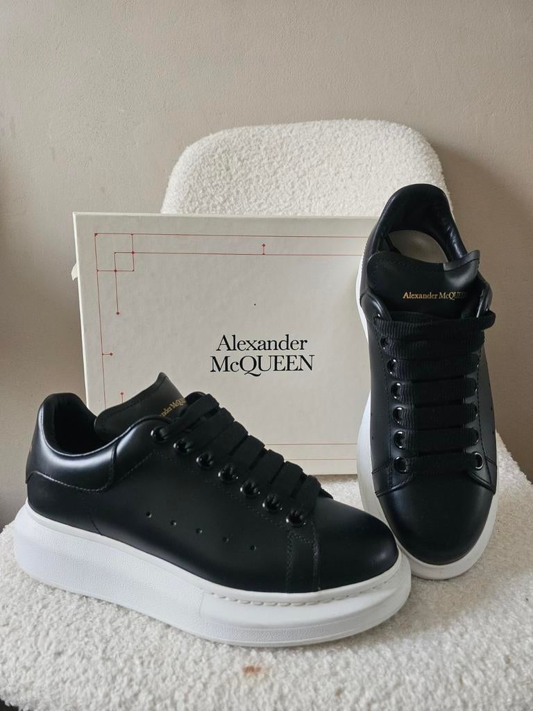 Alexander McQueen maat 37, Kleding | Dames, Schoenen, Zo goed als nieuw, Ophalen of Verzenden