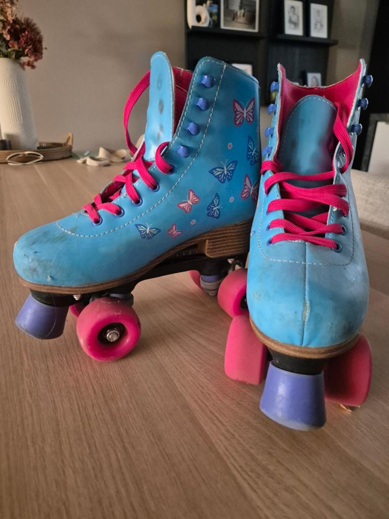 GRATIS  Verstelbare Rookie rolschaatsen vlinders maat 35-38, Ophalen, Verstelbaar, Gebruikt, Kinderen