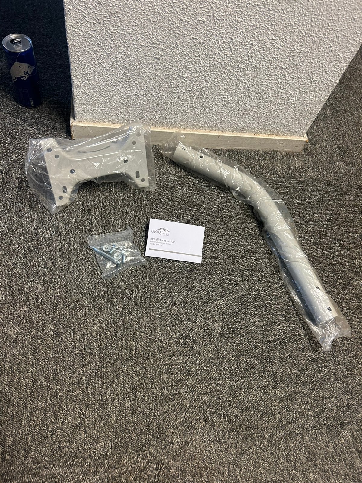 Ubiquiti Universal Antenna Mount nieuw, Telecommunicatie, Ophalen, Nieuw, Toebehoren