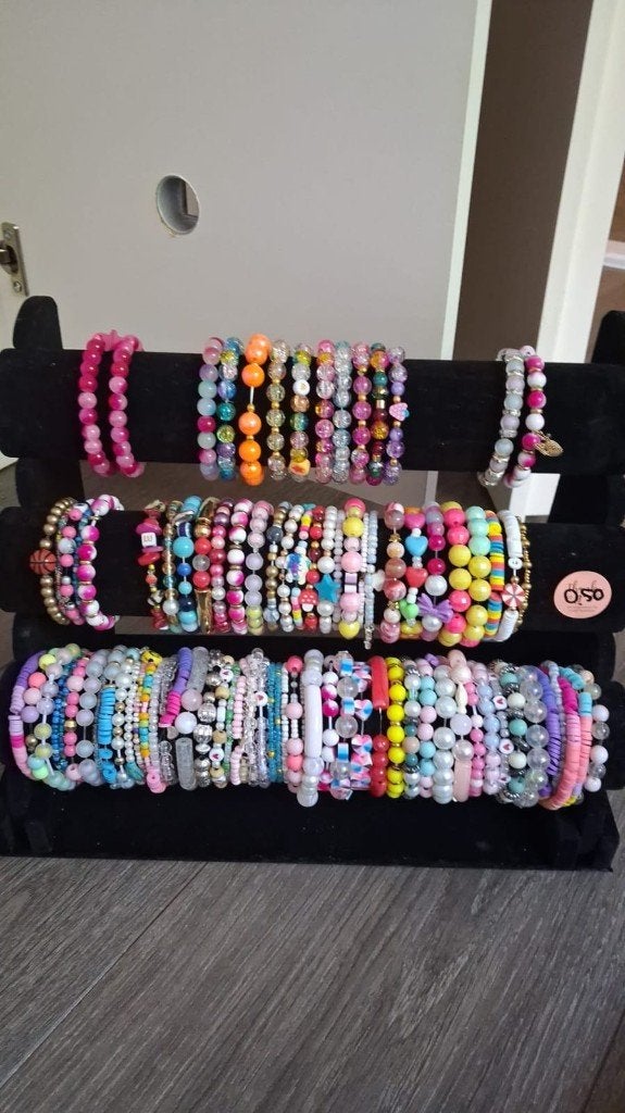 Armbanden allemaal 0,50 cent ps. 5 voor 2,00 euro, Sieraden, Tassen en Uiterlijk, Overige materialen, Overige kleuren, Nieuw, Ophalen of Verzenden