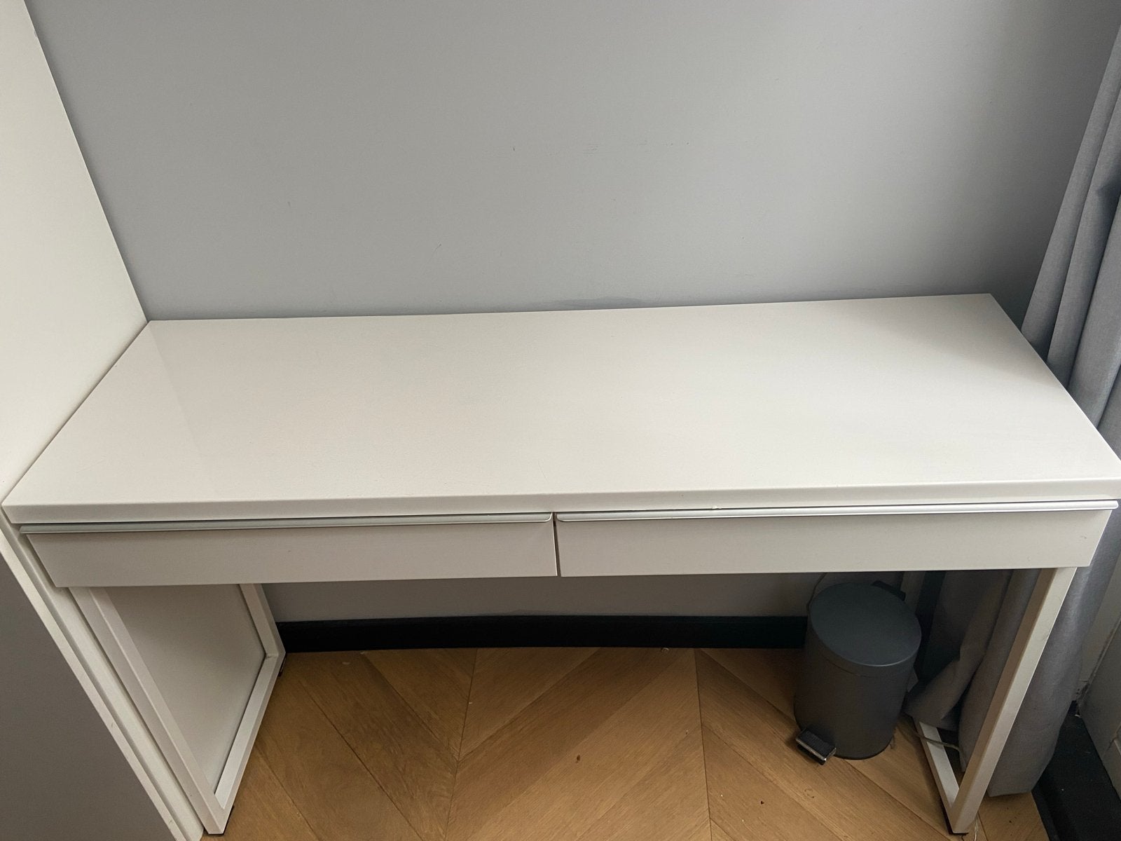 Wit bureau met lades - 120x40 cm, Ophalen, Gebruikt, Met lades, Spaanplaat of MDF