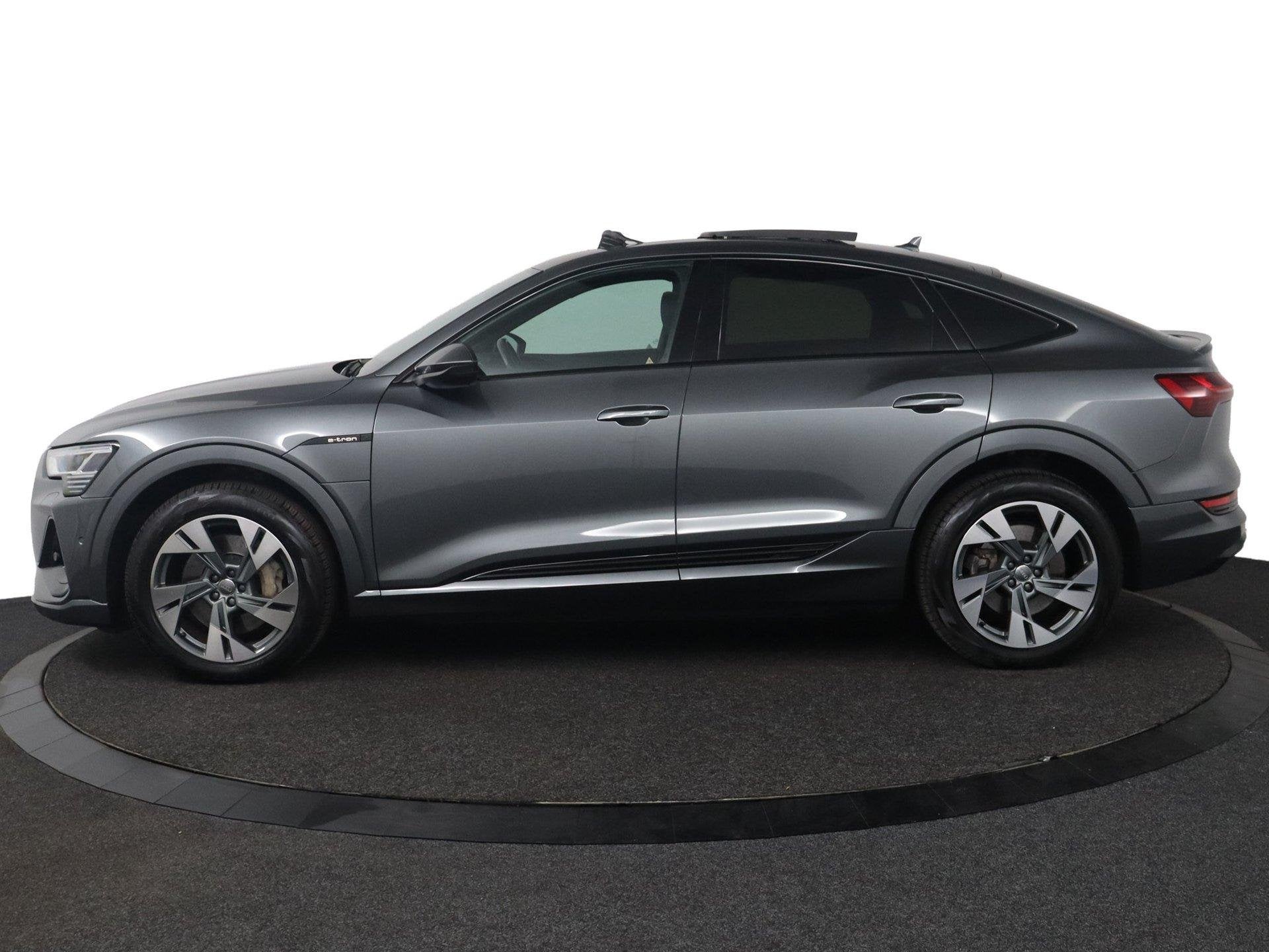 Audi e-tron Sportback 50 quattro S edition 71 kWh |NAP|DOH|M, Auto's, Automaat, 71 kWh, Automatische klimaatregeling, SUV of Terreinwagen