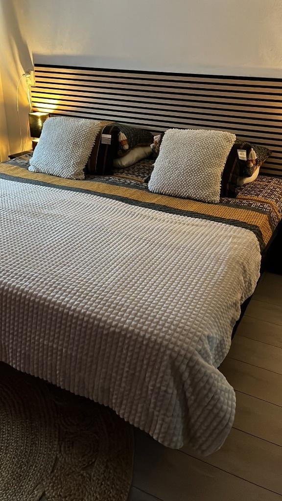 Boxspring 180x200 PLUS C15 zwart-07 Jysk, Ophalen, Gebruikt, Zwart, Tweepersoons