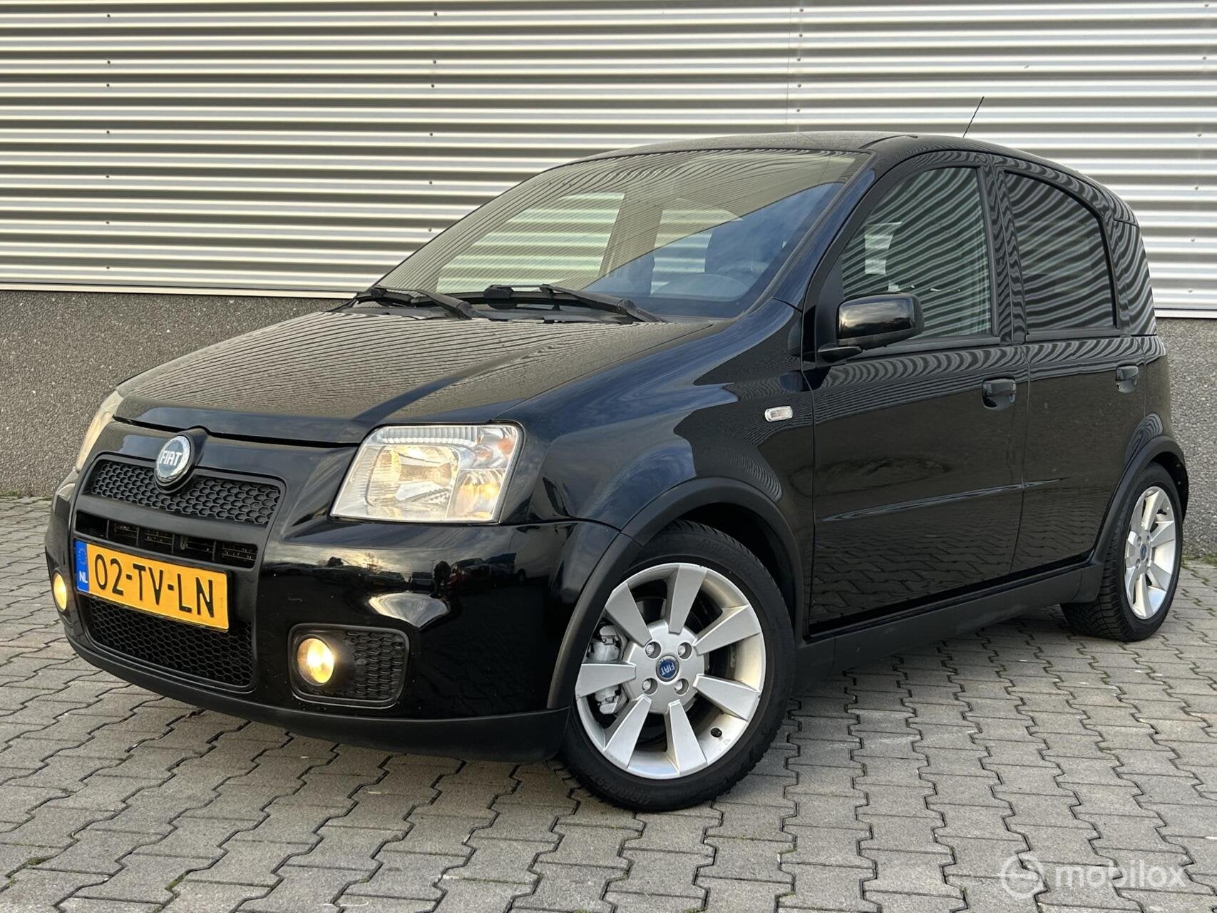 Fiat Panda 1.4 16V 100HP keurig onderhouden!, Auto's, Voorwielaandrijving, Gebruikt, Zwart, Origineel Nederlands