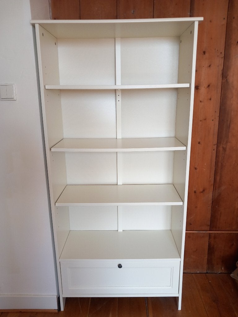 Hemnes boekenkast, Huis en Inrichting, Kasten | Boekenkasten, Ophalen, Gebruikt, Teakhout, 50 tot 100 cm