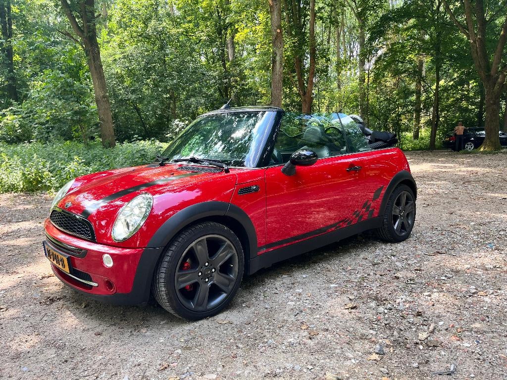 Mini 1.6 16V Cooper Cabrio 2004 Rood, Auto's, Mini, Particulier, Cabrio, Cruise Control, Radio, Stoelverwarming, Benzine, E, Cabriolet