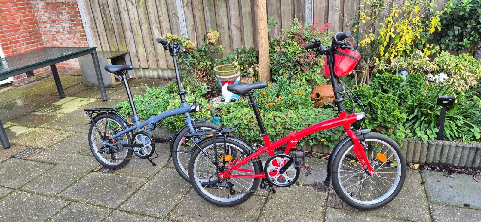 Te koop 2 x BTWIN vouwfiets lichtgrijs en Rood, Ophalen, 20 inch of meer, Versnellingen, Zo goed als nieuw