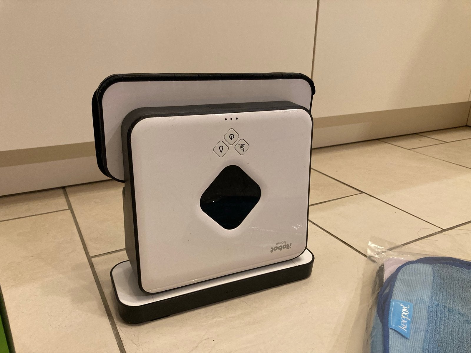 iRobot Braava 390t dweilrobot met nieuwe accu, Gebruikt, IRobot, Draadloos, Ophalen of Verzenden