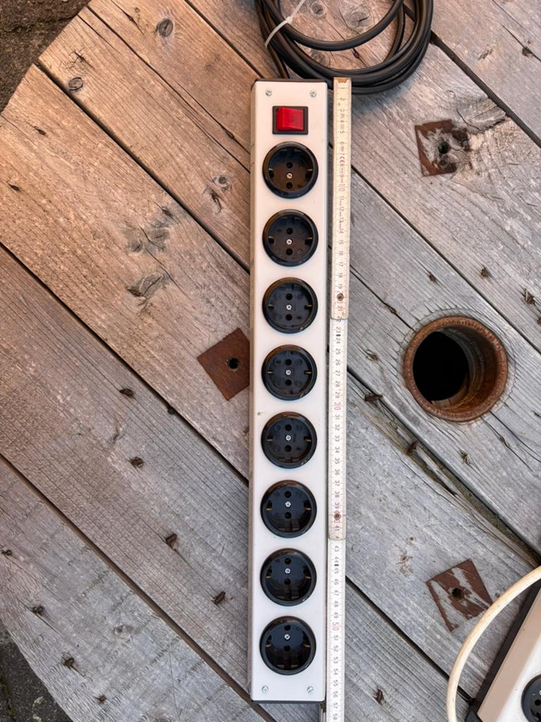 Extra lange stekker verdeeldoos 8 stopcontacten, Verzenden, Zo goed als nieuw, Apparatuur