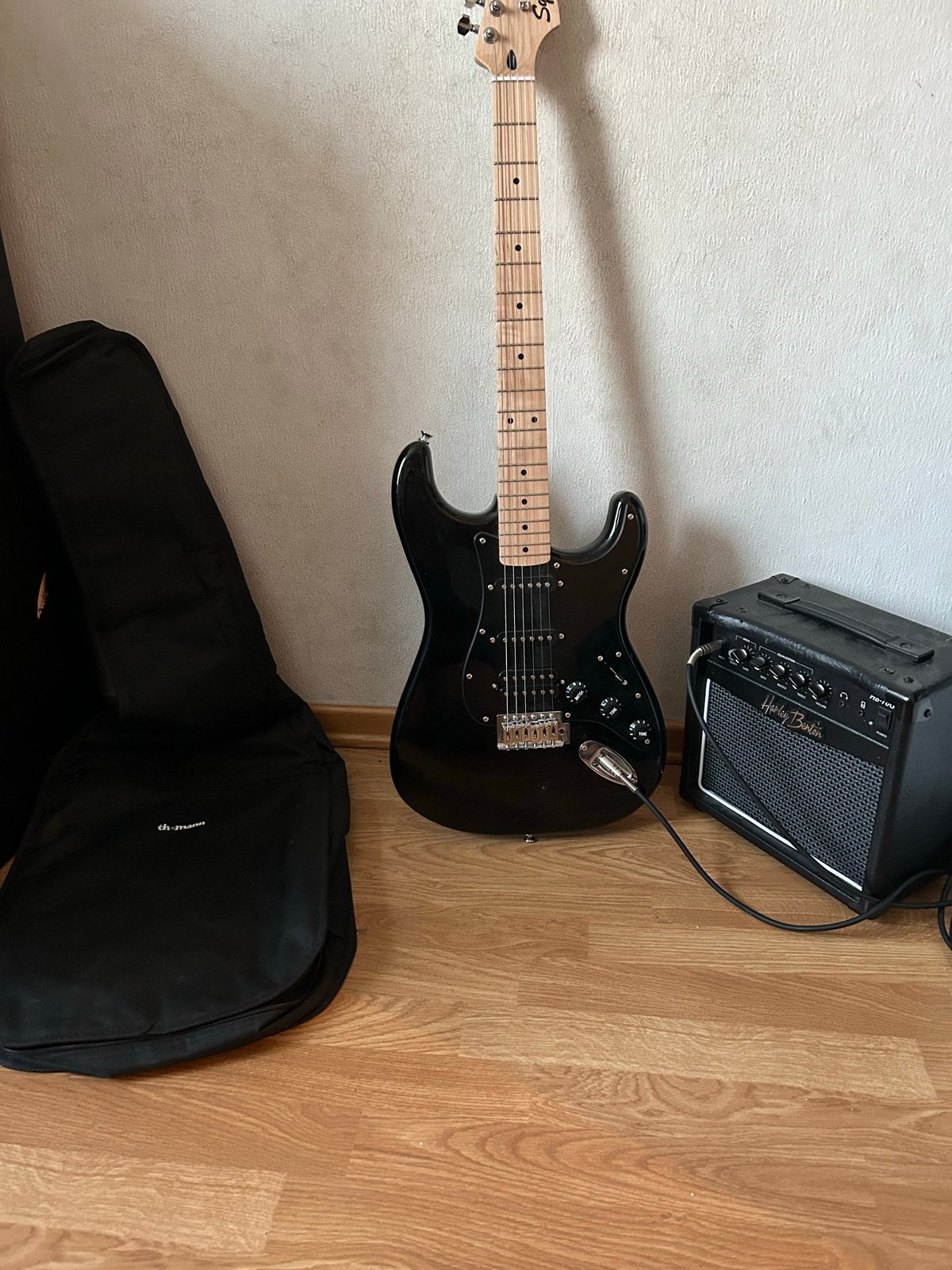 Squier Stratocaster met Harley Benton HB-10G versterker, Fender, Gebruikt, Met versterker, Ophalen of Verzenden