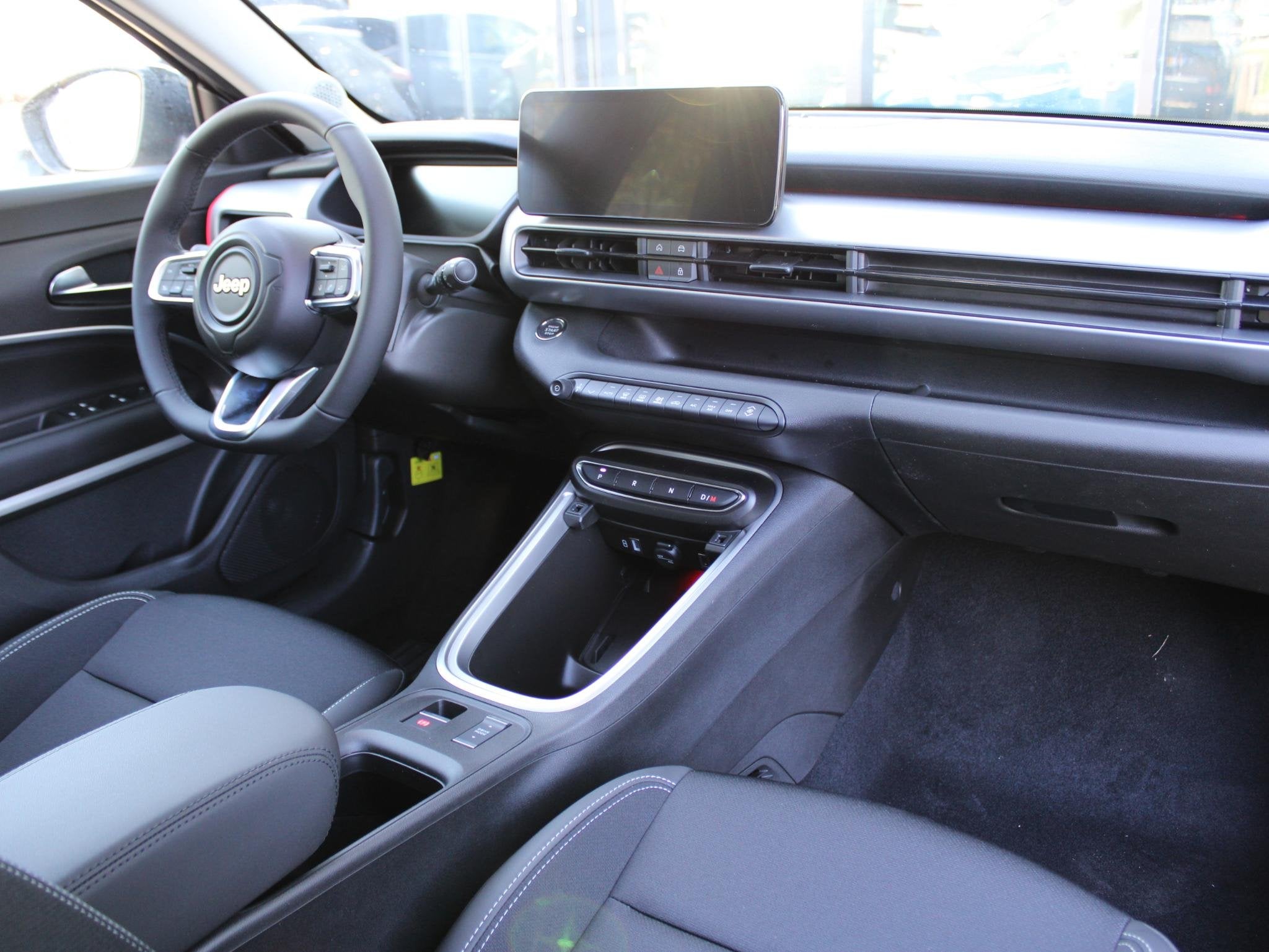 Jeep Avenger Summit 54 kWh VOORRAAD KORTING, Auto's, Jeep, 12 maanden, 394 km, 334 min, 156 pk