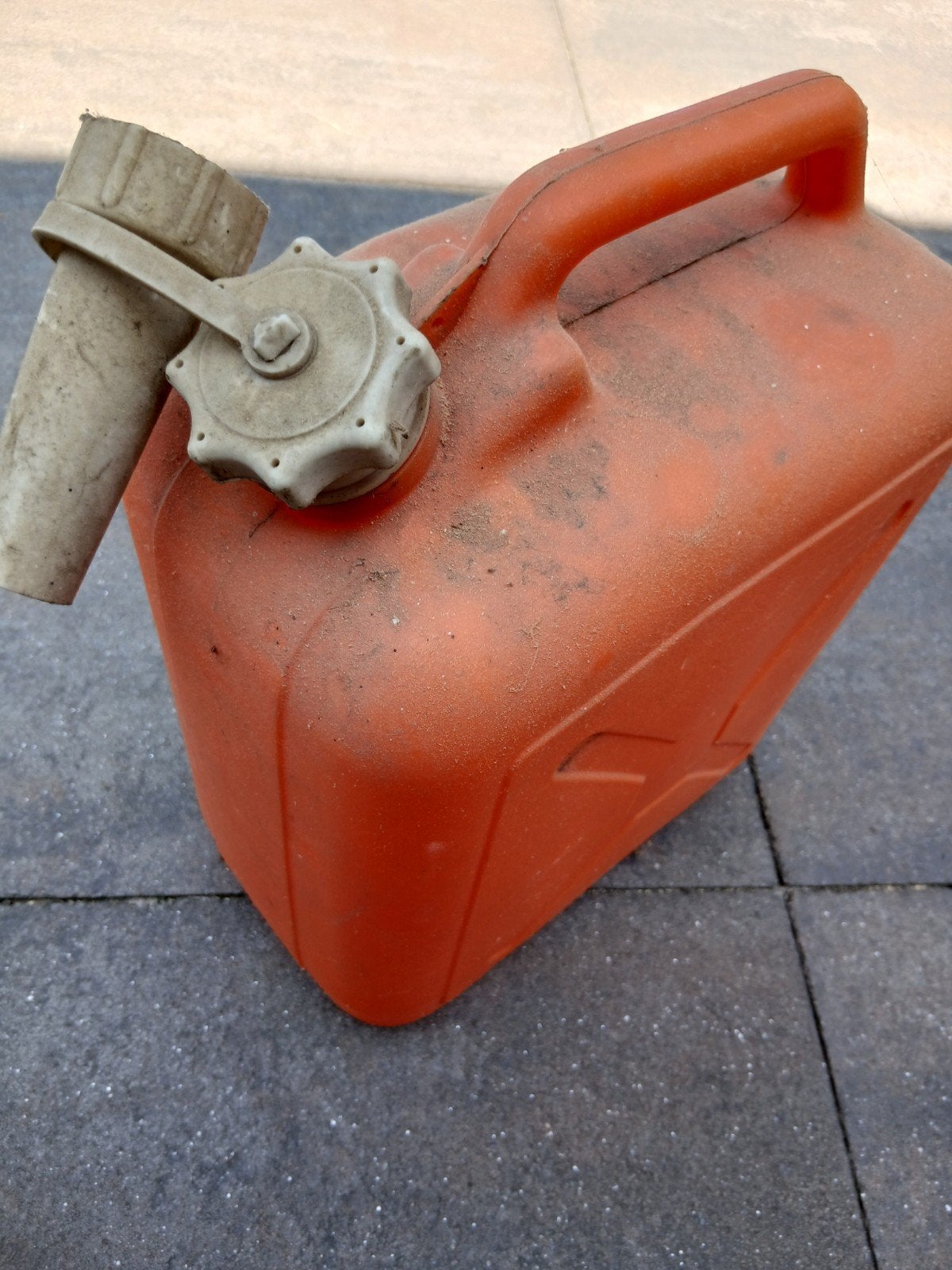 Jerrycan van 6 liter, Ophalen, Gebruikt