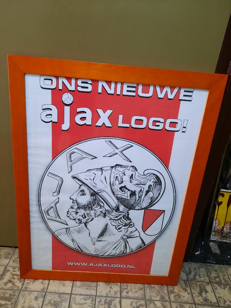 Ajax logo in lijst en metalen bordjes, Verzamelen, Sportartikelen en Voetbal, Ophalen of Verzenden, Gebruikt, Ajax, Poster, Plaatje of Sticker