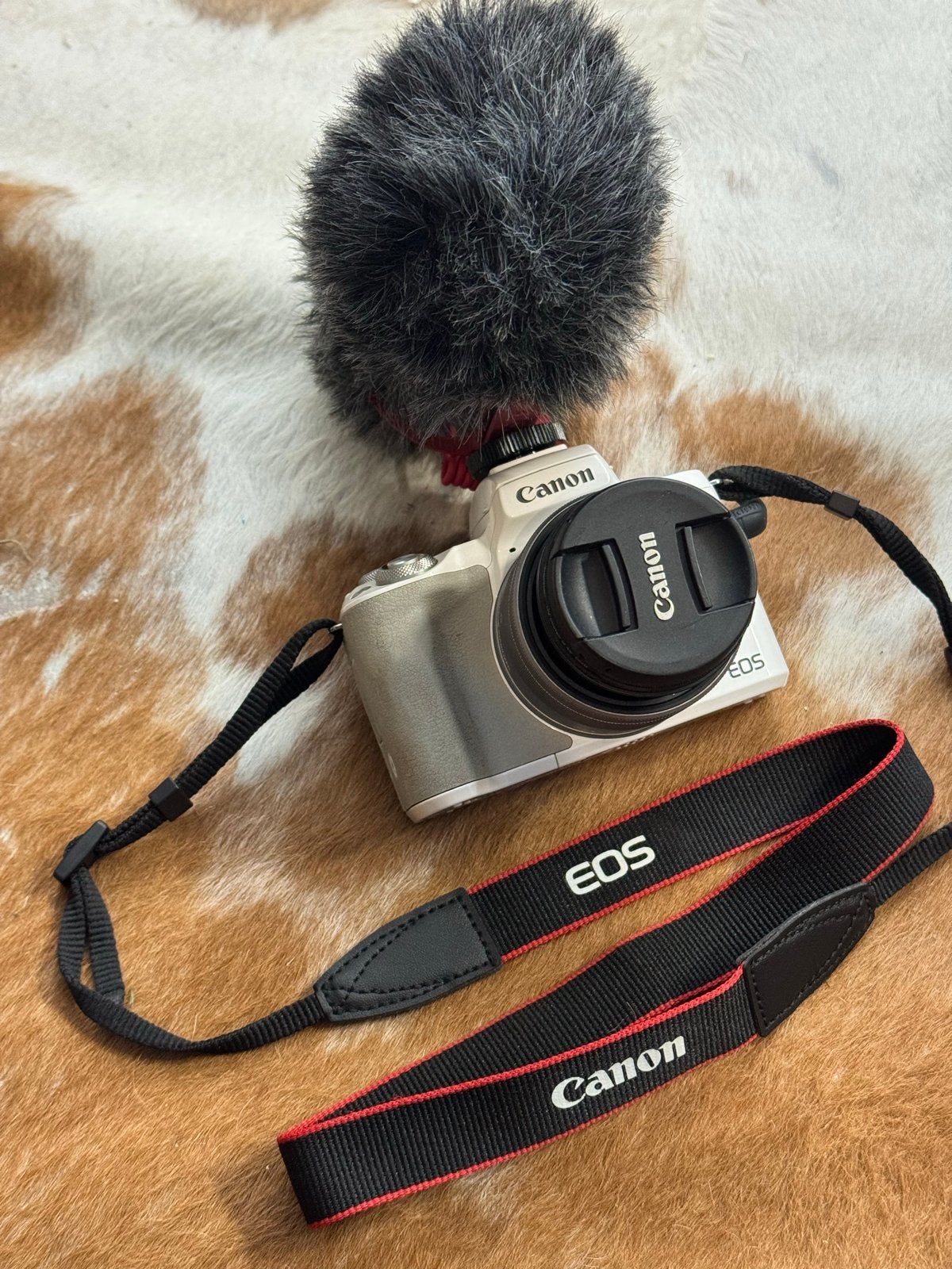 Canon EOS M50 Vlogcamera met Rode Videomic GO, Ophalen, Canon, Beeldstabilisatie, Zo goed als nieuw