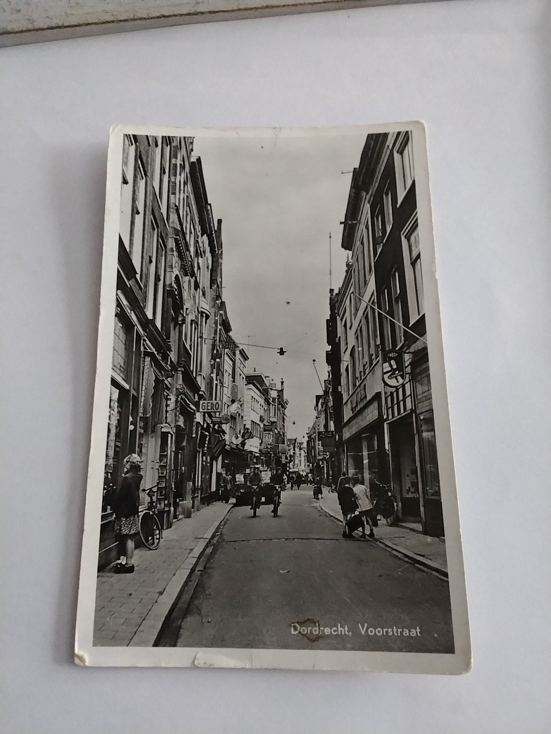 Oude Ansichtkaart Dordrecht, Voorstraat - Zwart-Wit, Ophalen of Verzenden, 1940 tot 1960, Gelopen, Zuid-Holland