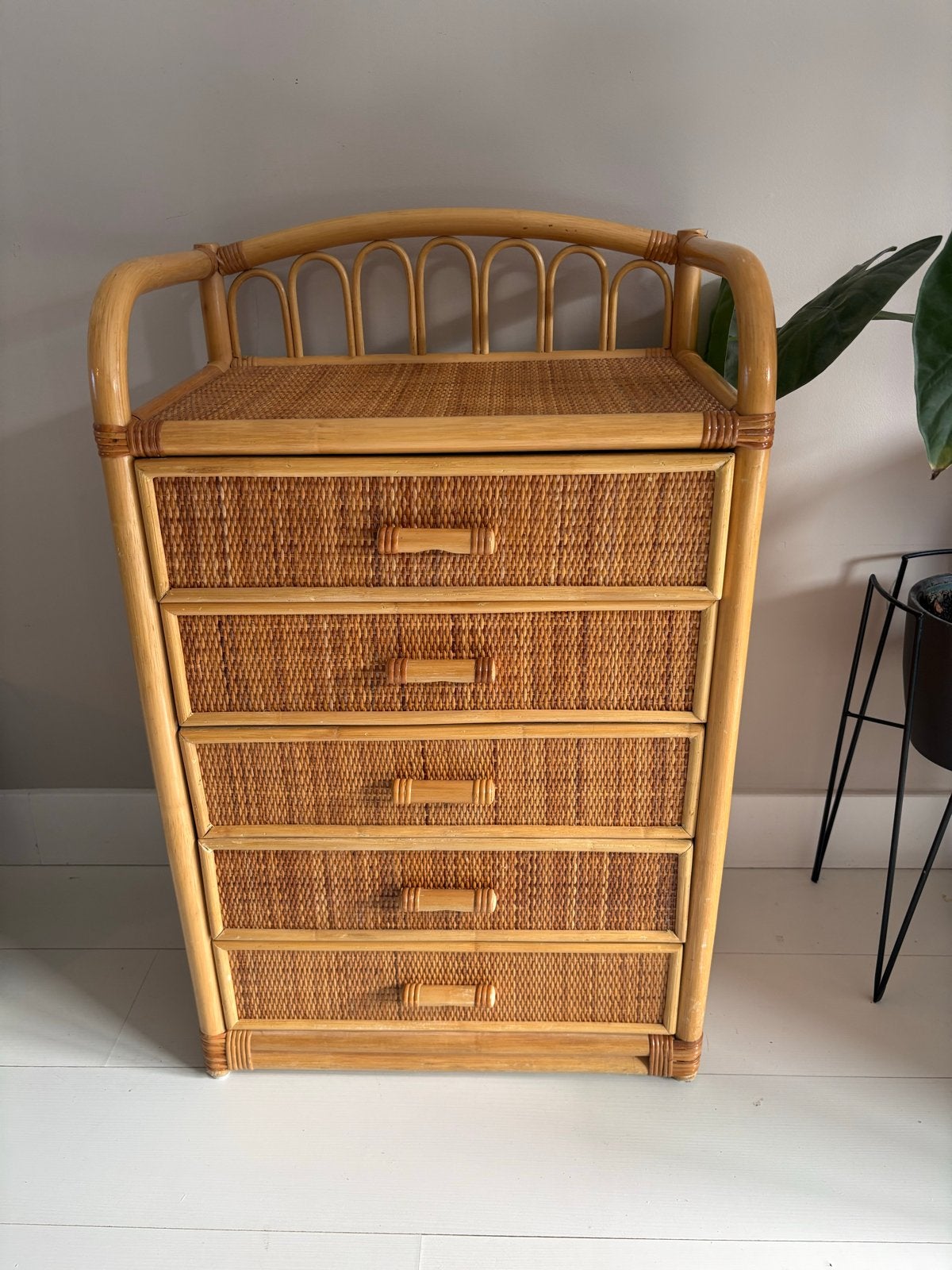 Vintage Rieten Rotan ladekast met 5 laden, Huis en Inrichting, Overige materialen, Gebruikt, 5 laden of meer, Minder dan 100 cm