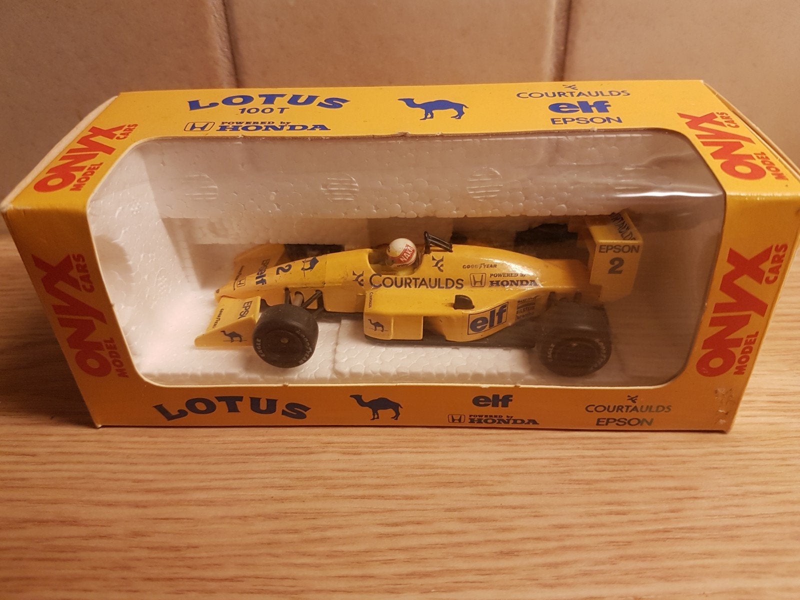 f1 lotus 100T satori nakajima 1988, Hobby en Vrije tijd, Modelauto's | 1:43, Ophalen of Verzenden, Zo goed als nieuw, Auto, Overige merken